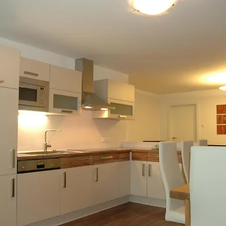 雷特尔巴克公寓 * 瓦格赖恩