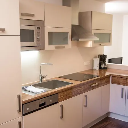 雷特尔巴克公寓